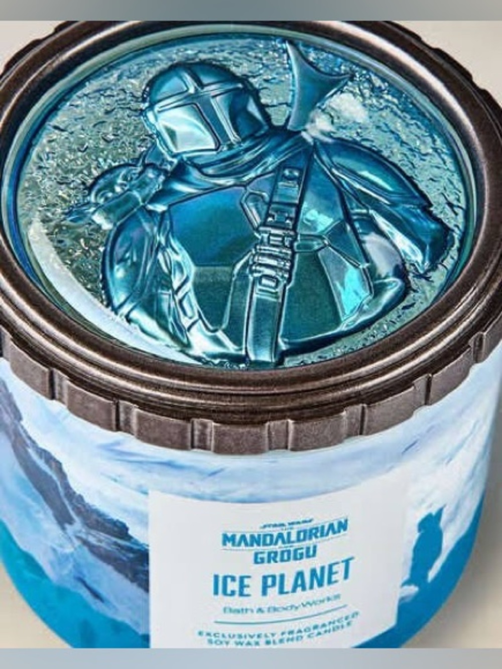 NIB Star Wars Ice Planet Candle.  Bath & Body Works. Mandalorian and Grogu lid.